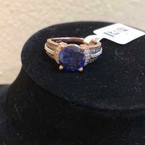 Beautiful & Fabulous Ring